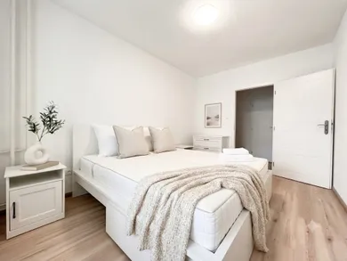 Na prenájom 4-izbový byt, 80 m², Košice-Ťahanovce, Varšavská