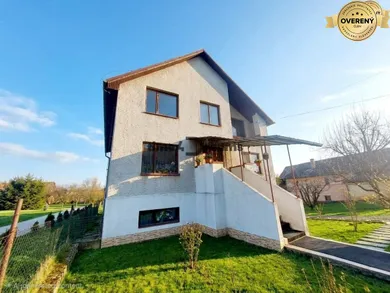 Domy na sprzedaż, 6-pokojowe, Poltár · €115 000
