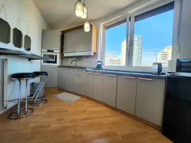 Na prenájom 1-izbový byt, 43 m², Bratislava-Karlova Ves, Cikkerova