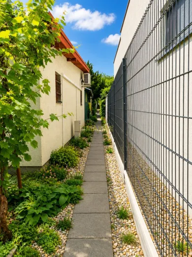 Na predaj pozemok v Bratislava-Vrakuňa · €165 000 · Pôvodný stav