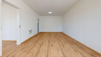 Na predaj 3-izbový byt, 64 m², Šaľa, Bottova