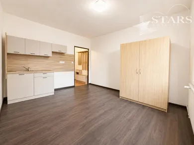 Mieszkania na sprzedaż, 1-pokojowe, Nitra · €113 000