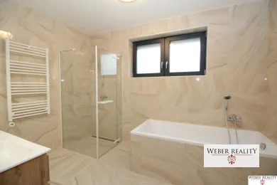 Na prenájom 5-izbový dom, 155 m², Weingartenweg