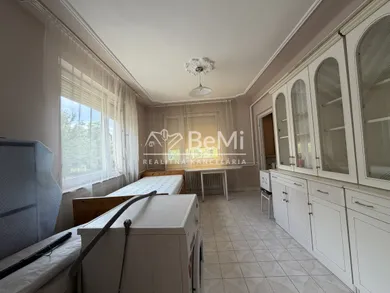Na predaj dom, 500 m²
