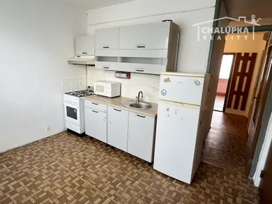 Byty na predaj 3-izbový, Nové Mesto nad Váhom · €129 000