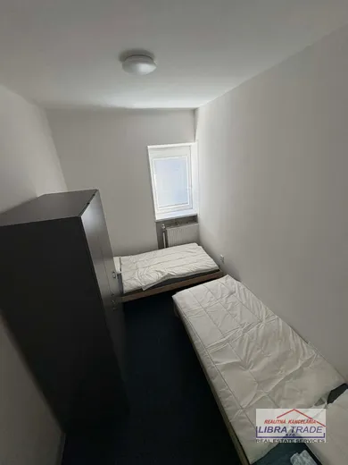 Na prenájom objekt, 150 m², Šurany, Kostolný Sek