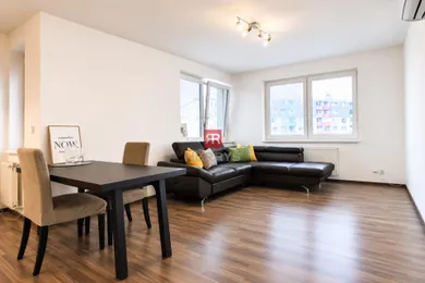Mieszkania na wynajem, 2-pokojowe, Bratislava-Petržalka · €950