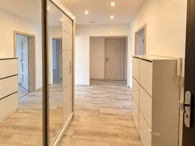 Na prenájom 3-izbový byt, 76 m², Hurbanovo