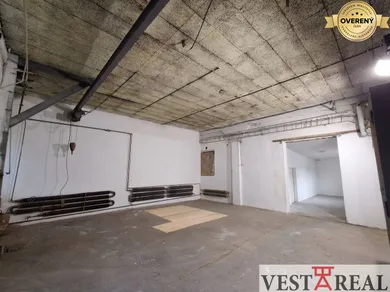 Na prenájom komerčné, 380 m², Sereď, Niklová