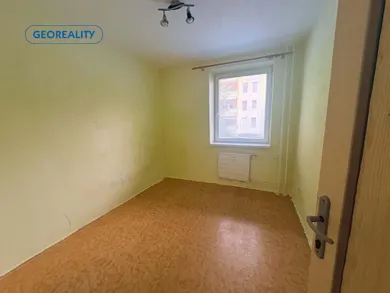 Na predaj 3-izbový byt, 67 m², Levice