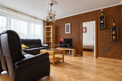 Na prenájom 4-izbový byt, 110 m², Bratislava-Staré Mesto, Blumentálska