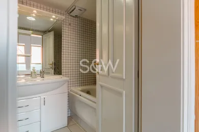 Na prenájom komerčné, 83 m², Bratislava-Staré Mesto, Ventúrska