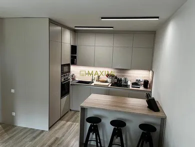 Na predaj 2-izbový byt, 49 m², Bratislava-Devínska Nová Ves