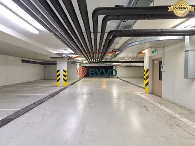 Na predaj objekt, 12 m², Bratislava-Petržalka, Budatínska