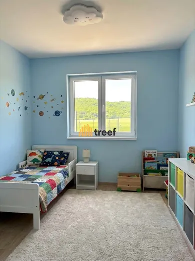 Na predaj 4-izbový dom, 96 m², Dvorníky