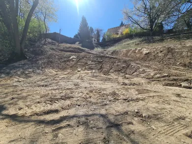 Na predaj pozemok, Marianka, Potočná