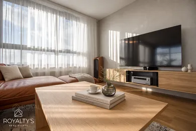 Na predaj 3-izbový byt, 92 m², Bratislava-Ružinov, Plynárenská