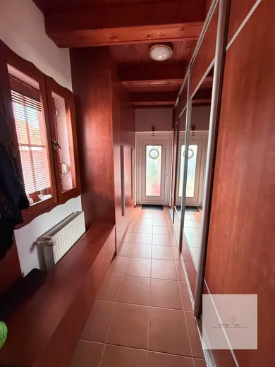 Na predaj dom, 180 m², Horné Saliby