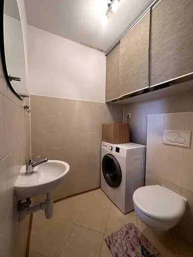 Na predaj 2-izbový byt, 56 m², Senec, Svätoplukova