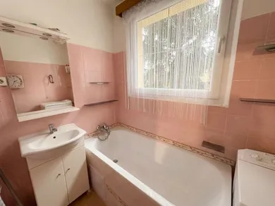 Na predaj 3-izbový byt, 70 m², Vrútky