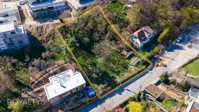 Na predaj pozemok, 792 m², Bratislava-Rača, Potočná