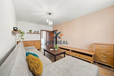 Na predaj 4-izbový byt, 81 m², Bratislava-Dúbravka, Drobného