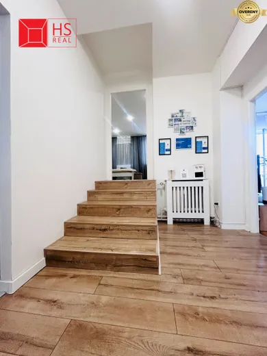Na prenájom 3-izbový byt, 112 m², Nové Zámky, Hlavné námestie