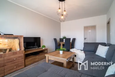 Na prenájom 3-izbový byt, 81 m², Malacky, -