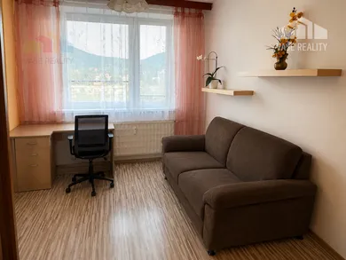 Na predaj 3-izbový byt, 69 m², Dubnica nad Váhom