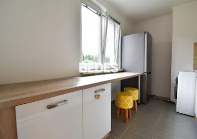 Na prenájom 2-izbový byt, 58 m², Handlová, Prievidzská 27