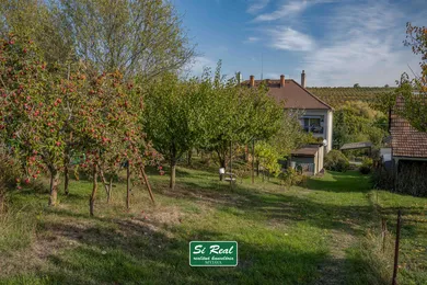 Na predaj 3-izbový byt, 80 m², Podolie