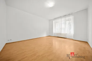 Byty na predaj 3-izbový, Bratislava-Nové Mesto · €314 000