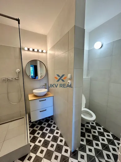 Byty na prenájom 2-izbový, Zvolen · €700