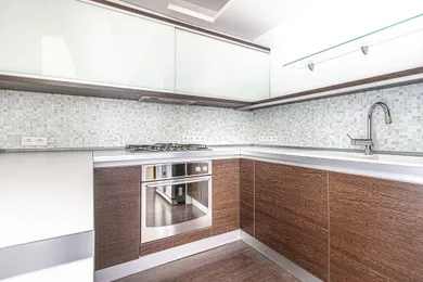 Na prenájom 1-izbový byt, 70 m², Bratislava-Staré Mesto, Lichardova