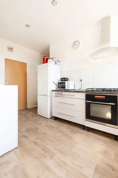 Na predaj 2-izbový byt, 46 m², Trnava, Ulica A. Sládkoviča