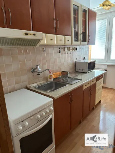 Na predaj 2-izbový byt, 49 m², Piešťany, Teplická