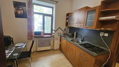 Na prenájom 2-izbový byt, 42 m², Bratislava-Staré Mesto, Murgašova