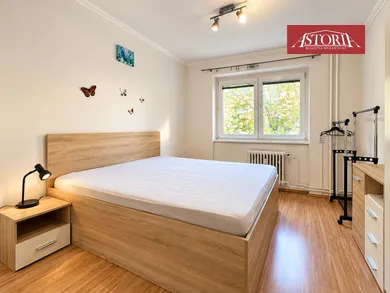 Na prenájom 2-izbový byt, 54 m², Martin, L. Novomeského