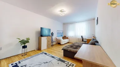 Na predaj 2-izbový byt, 76 m², Holíč, Pri Kaštieli
