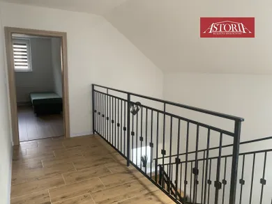 Na predaj 5-izbový rekreačný dom, 176 m², Valča