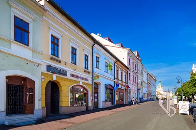 Byty na prenájom 3-izbový, Banská Bystrica · €990