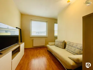 Na prenájom 1-izbový byt, 30 m², Senec, Pezinská