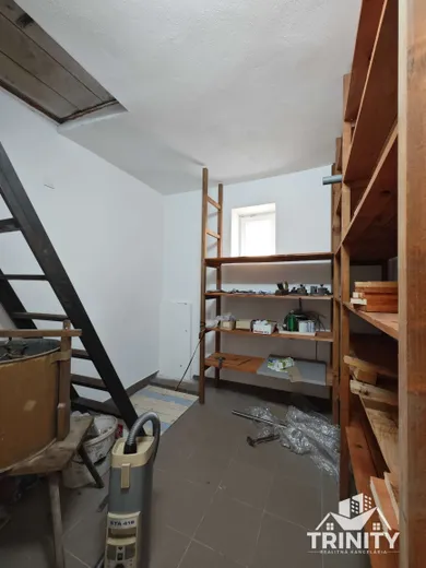 Na predaj 2-izbový dom, 110 m², Šurany, Hlavný ťah