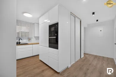 Na predaj 4-izbový dom, 105 m², Trenčín, Vážska