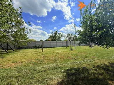Na predaj pozemok, 960 m², Veľký Lapáš