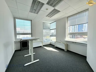 Комерційні приміщення в оренду, Bratislava-Ružinov · €200