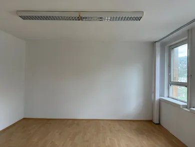 Komerčné priestory na prenájom, Bratislava-Rača · €66