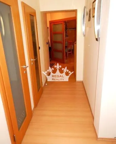 Na predaj 3-izbový byt, 75 m², Partizánske, .
