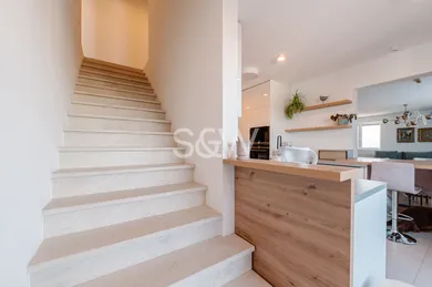 Na predaj 5-izbový byt, 163 m², Bratislava-Staré Mesto