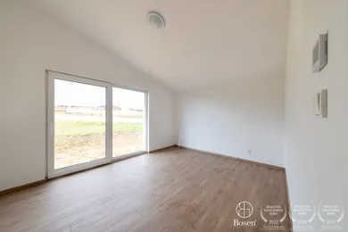 Na predaj 4-izbový dom, 90 m², Lužianky